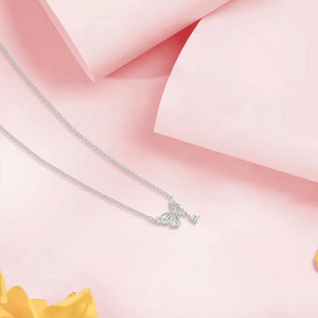 【纯银999】 六桂福珠宝 星光蝴蝶 小众设计经典百搭学生日常简约高级感精致轻奢极简约会通勤温柔气质可调节锁骨链#好运 足银 项链 女款