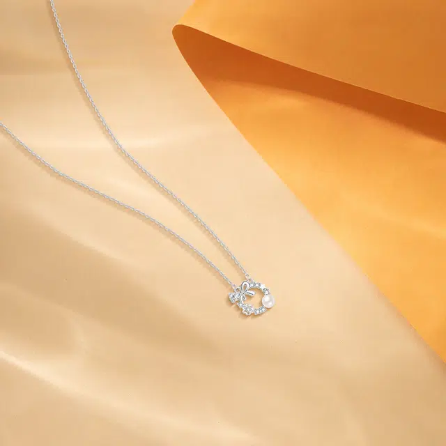 【纯银999】 六桂福珠宝 星光蝴蝶结 小众设计经典百搭学生日常简约高级感精致轻奢极简约会通勤温柔气质可调节锁骨链#好运 足银 项链 女款