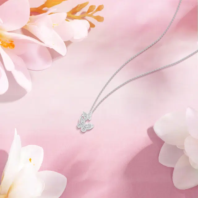 【纯银999 | 星光蝴蝶】 六桂福珠宝 经典百搭小众设计轻奢高级感日常简约精致通勤极简约会温柔气质锁骨链#好运 足银 项链 女款