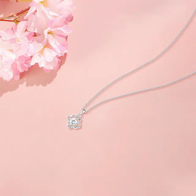 【纯银999 | 四叶草】 六桂福珠宝 经典百搭小众设计高级感学生日常简约精致通勤轻奢极简约会温柔气质可调节锁骨链 足银 项链 女款