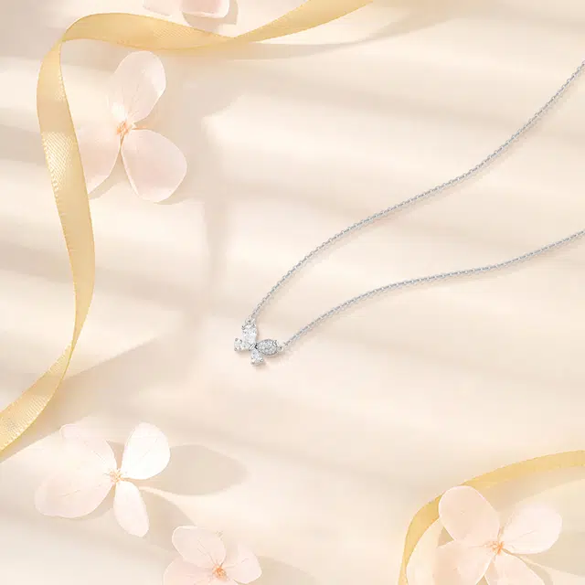 【纯银999 | 星光蝴蝶】 六桂福珠宝 小众设计经典百搭高级感日常简约平安精致轻奢通勤温柔气质可调节锁骨链#好运 足银 项链 女款