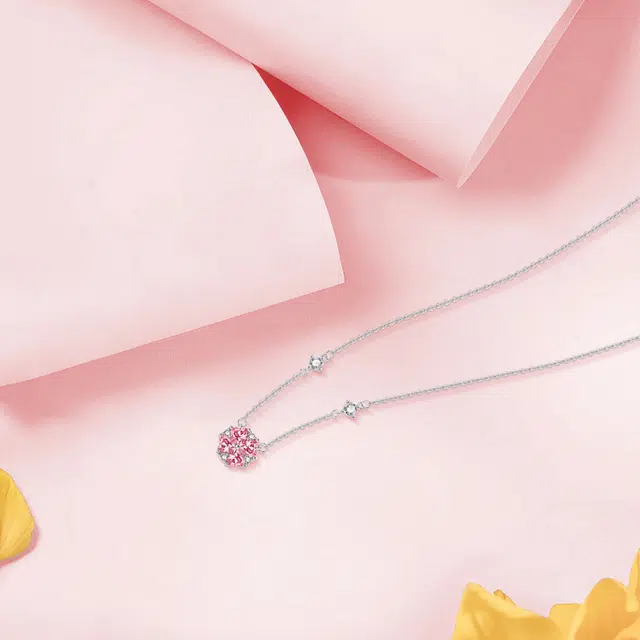 【纯银999】 六桂福珠宝 四叶草 小众设计经典百搭学生日常高级感简约精致轻奢转运约会通勤温柔气质可调节锁骨链 足银 项链 女款