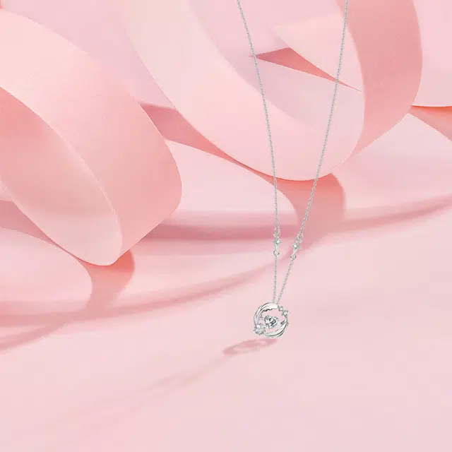 【纯银999】 六桂福珠宝 羽你相伴 小众设计经典百搭高级感学生日常精致简约时尚轻奢约会通勤温柔气质可调节锁骨链 足银 项链 女款