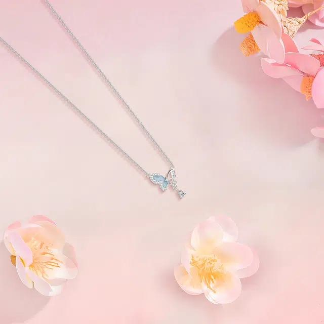 【纯银999】 六桂福珠宝 闪耀蝴蝶 经典百搭小众设计学生日常高级感简约精致轻奢转运约会通勤温柔气质可调节锁骨链#好运 足银 项链 女款