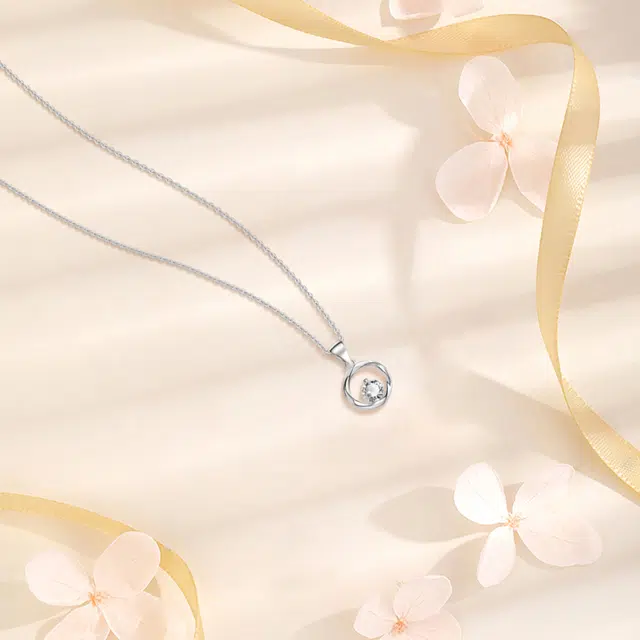 【纯银999】 六桂福珠宝 莫比乌斯 设计小众经典百搭高级感学生日常精致简约时尚轻奢约会通勤温柔气质可调节锁骨链 足银 项链 女款