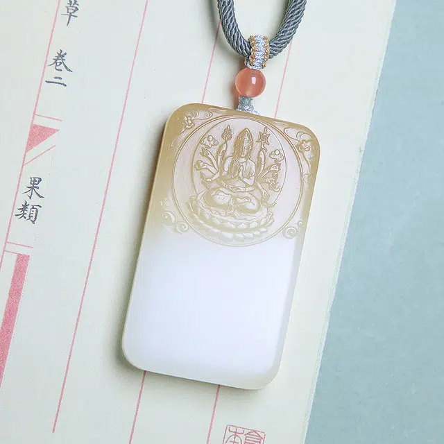 匠心琢玉 新中式国风新潮 带糖色千手观音玉牌吊坠 和田玉 项链 男女同款情侣款 白玉