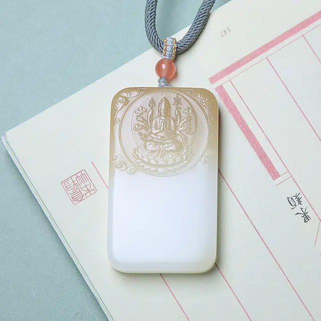 匠心琢玉 新中式国风新潮 带糖色千手观音玉牌吊坠 和田玉 项链 男女同款情侣款 白玉