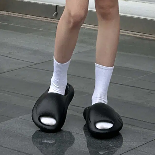 INNERSECT THE CLOUD SLIPPER