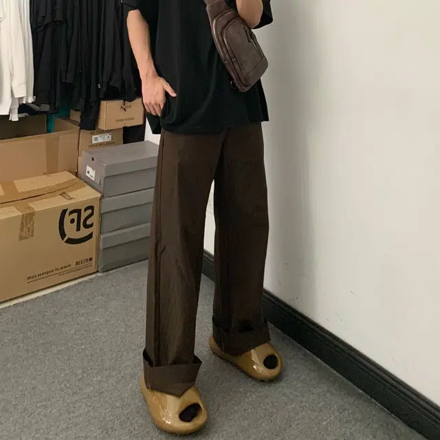 INNERSECT THE CLOUD SLIPPER