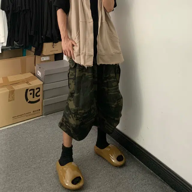 INNERSECT THE CLOUD SLIPPER