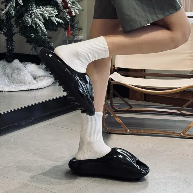 INNERSECT THE CLOUD SLIPPER