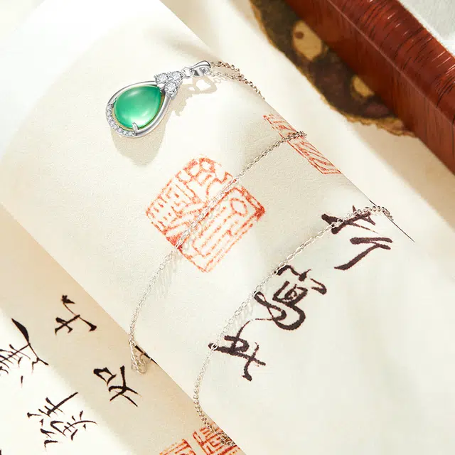 迷颂玛 似水年华 福气满满 平安聚财 优雅气质百搭高级感招财纳福好运 玉髓 项链 女款