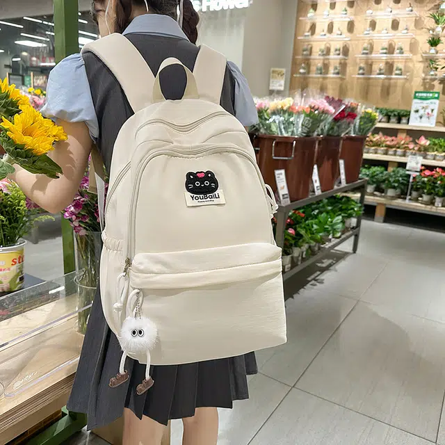 班亚奴 时尚百搭简约纯色轻便 尼龙 双肩包 女款 多色
