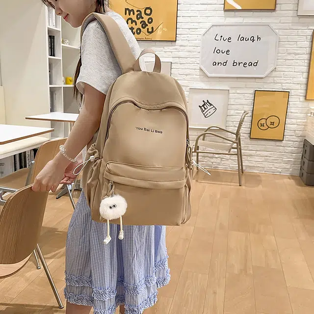 班亚奴 简约时尚百搭大容量通勤 尼龙 双肩包 常规 男女同款情侣款 多色