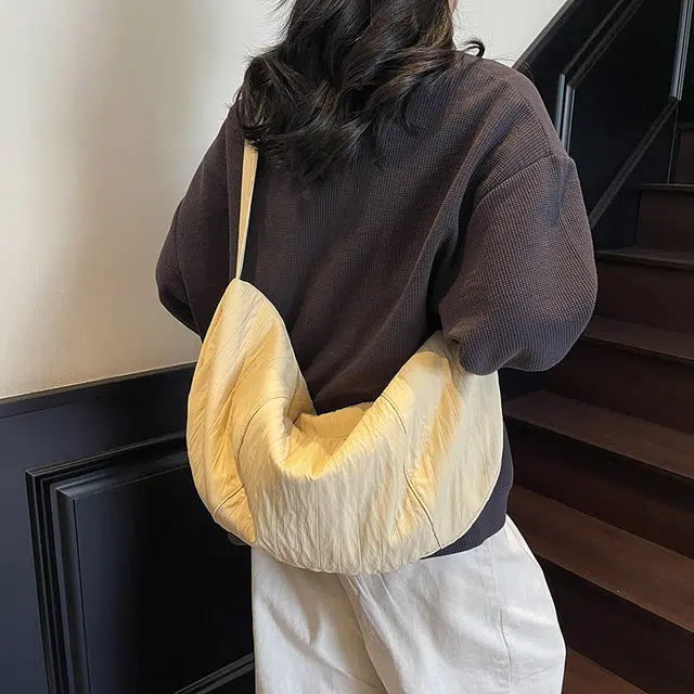 班亚奴 韩风简约百搭 布 单肩包 男女同款情侣款 多色