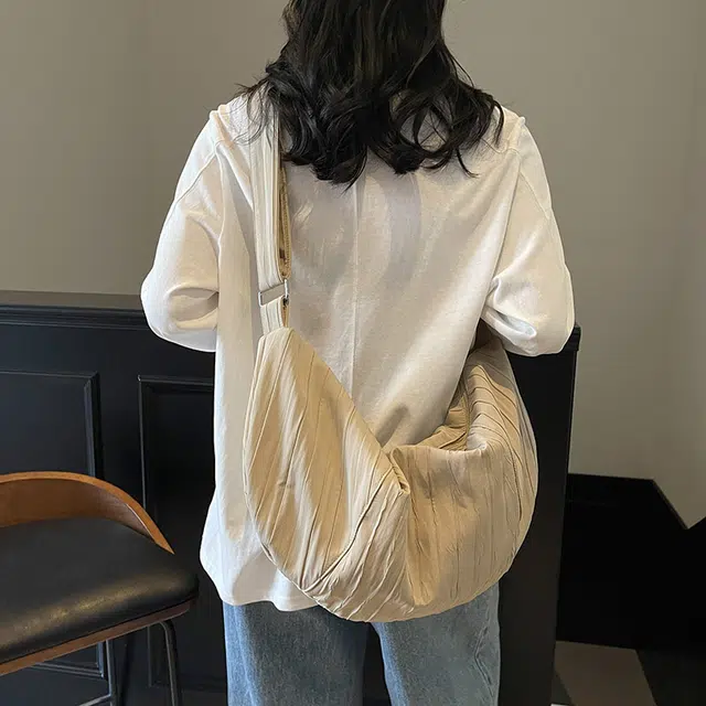 班亚奴 韩风简约百搭 布 单肩包 男女同款情侣款 多色