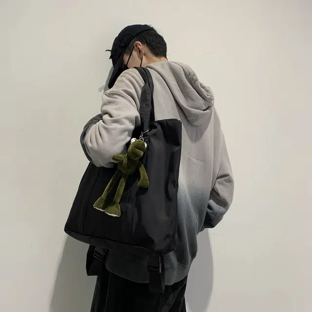 班亚奴 时尚复古潮流小众设计感多功能三用百搭出行旅游轻便大容量 尼龙 双肩包手提包单肩包 男女同款情侣款 黑色/蓝色