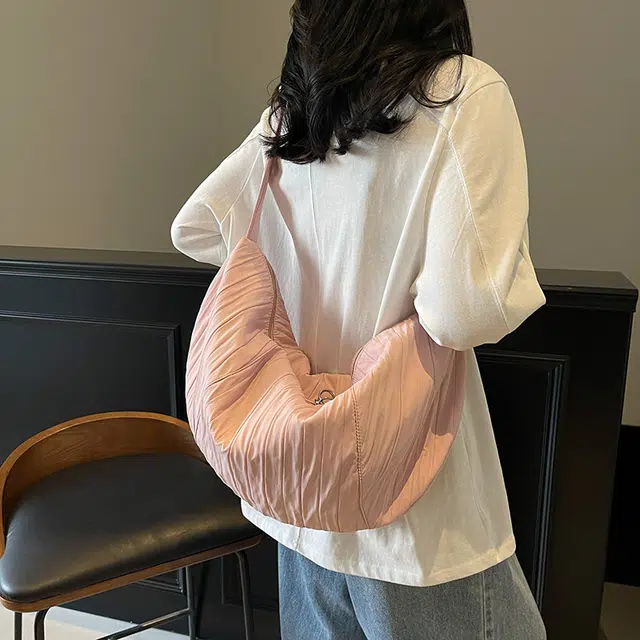 班亚奴 韩风简约百搭 布 单肩包 男女同款情侣款 多色