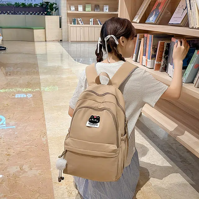 班亚奴 时尚百搭简约纯色轻便 尼龙 双肩包 女款 多色