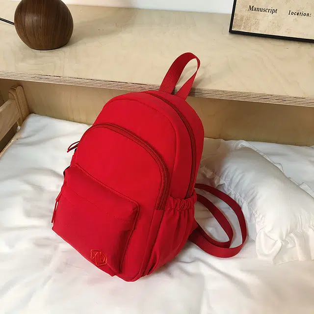 班亚奴 时尚百搭简约轻便 尼龙 双肩包 常规 男女同款情侣款 多色