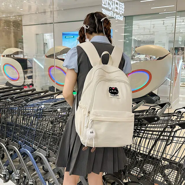 班亚奴 时尚百搭简约纯色轻便 尼龙 双肩包 女款 多色