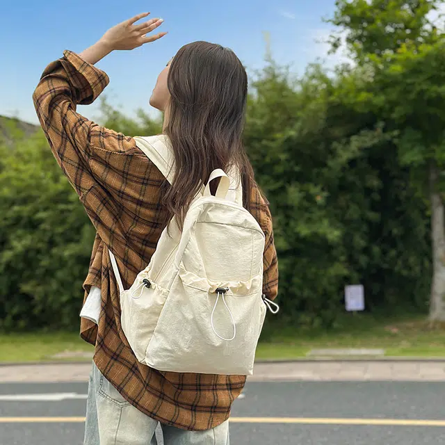 班亚奴 马卡龙色系休闲轻便通勤旅游大容量上课通勤 尼龙 双肩包 常规 男女同款情侣款 多色
