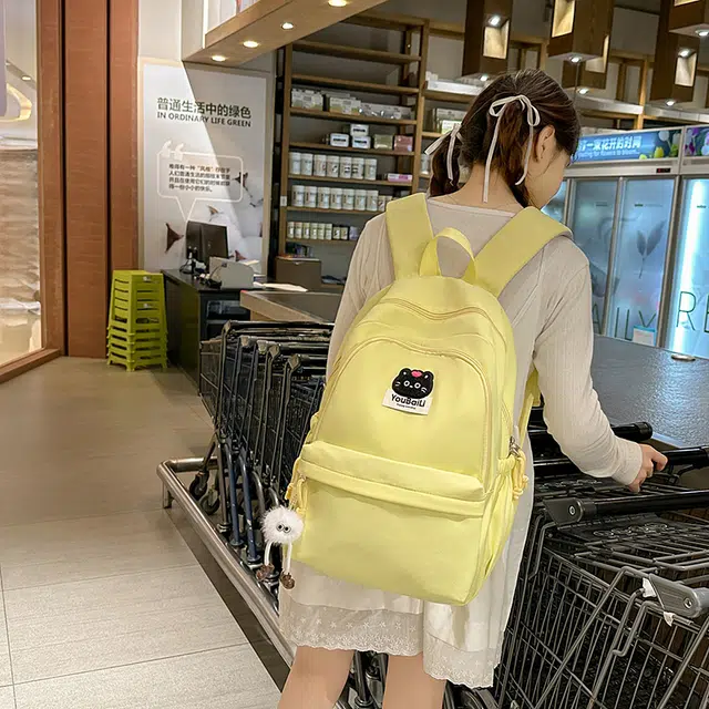 班亚奴 时尚百搭简约纯色轻便 尼龙 双肩包 女款 多色