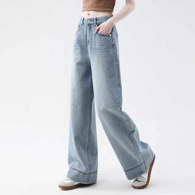 7 FOR ALL MANKIND