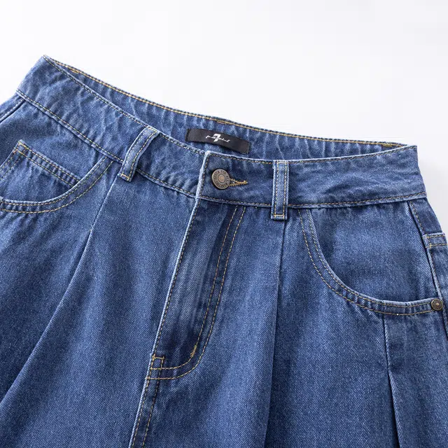 7 FOR ALL MANKIND