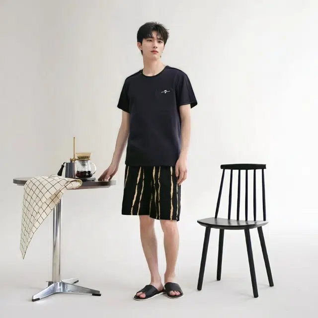 7 FOR ALL MANKIND T