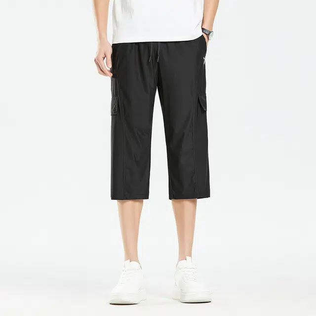 7 FOR ALL MANKIND Logo