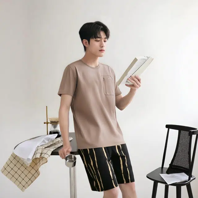 7 FOR ALL MANKIND T