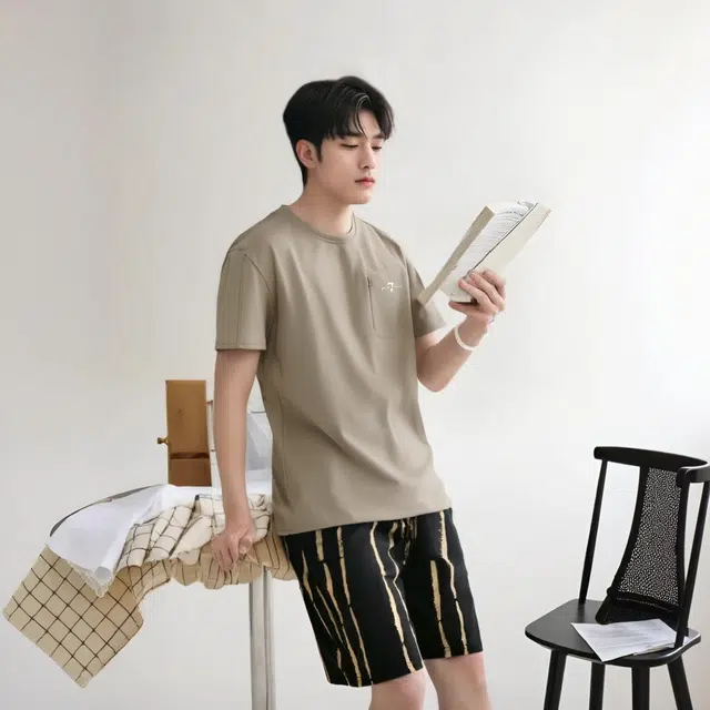7 FOR ALL MANKIND T