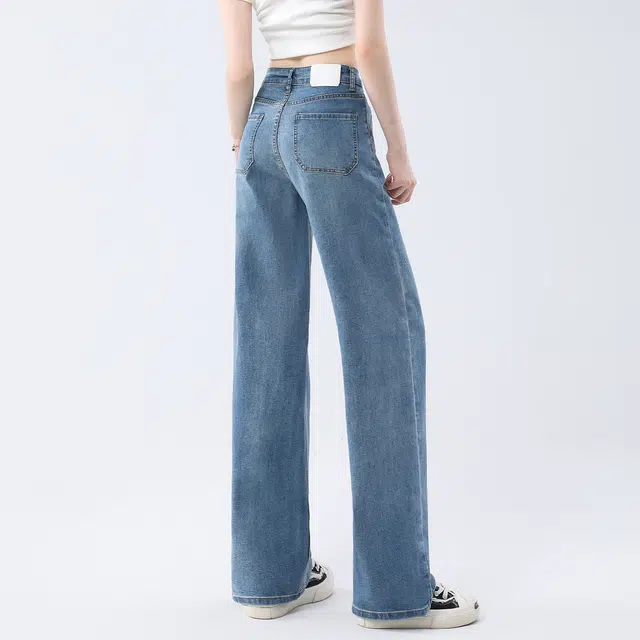 7 FOR ALL MANKIND