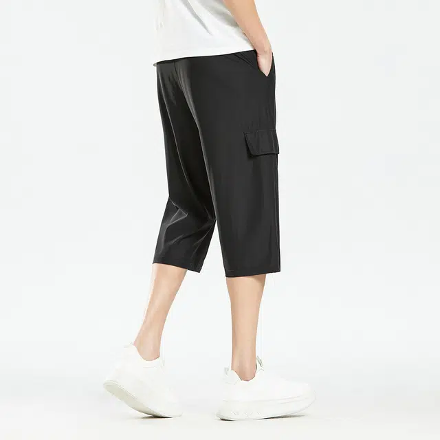 7 FOR ALL MANKIND Logo