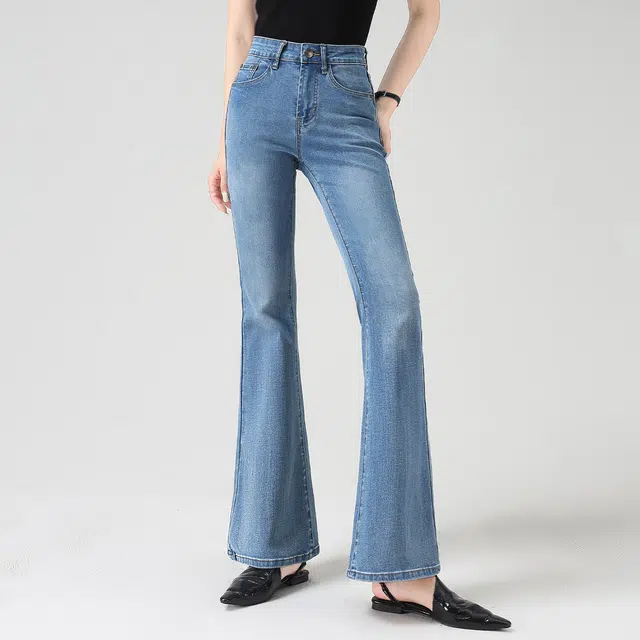 7 FOR ALL MANKIND