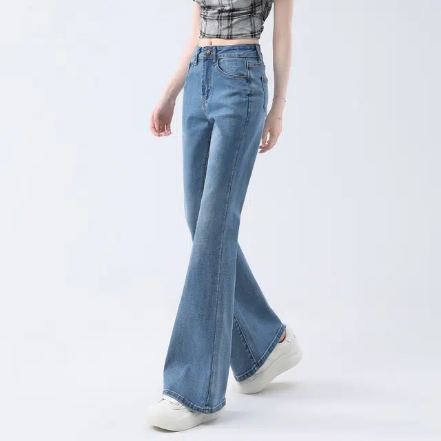 7 FOR ALL MANKIND
