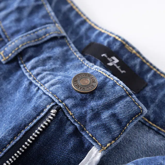 7 FOR ALL MANKIND