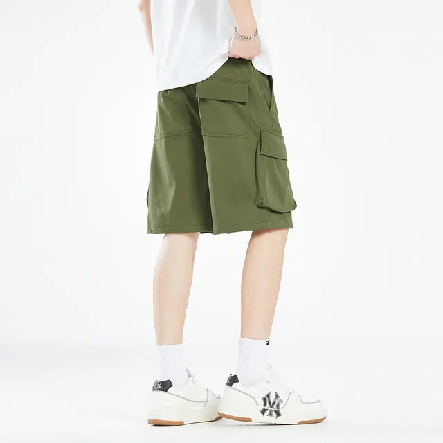 7 FOR ALL MANKIND