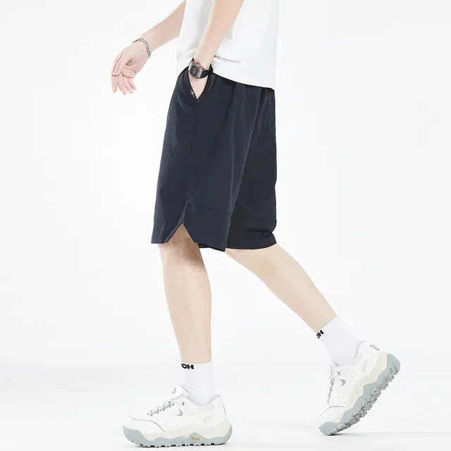 7 FOR ALL MANKIND