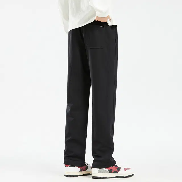 7 FOR ALL MANKIND Logo