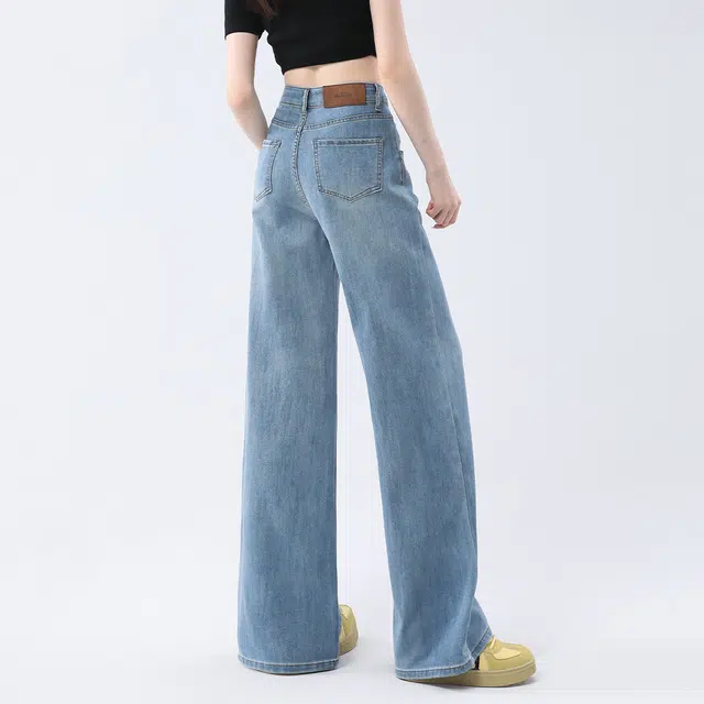 7 FOR ALL MANKIND