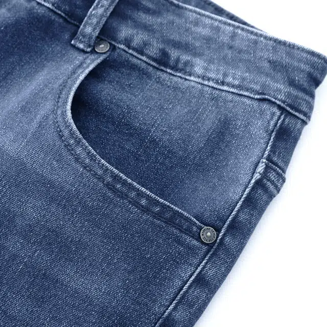 7 FOR ALL MANKIND
