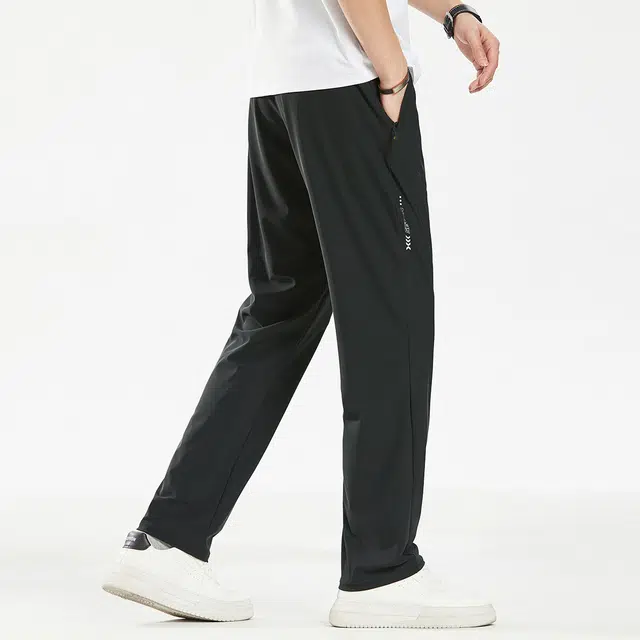 7 FOR ALL MANKIND