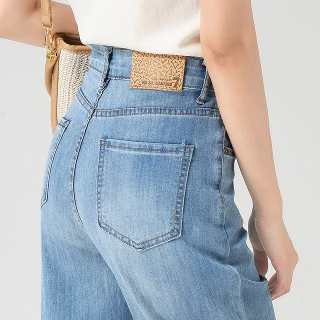 7 FOR ALL MANKIND