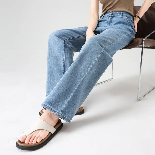 7 FOR ALL MANKIND