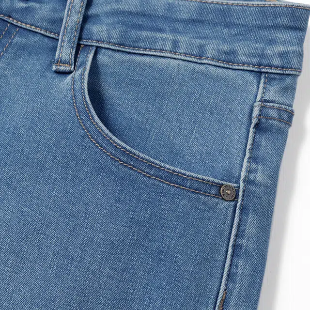 7 FOR ALL MANKIND