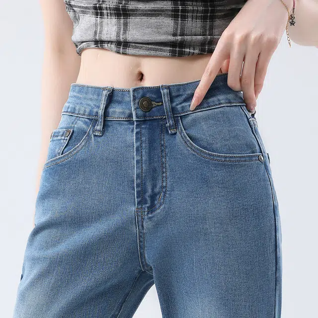 7 FOR ALL MANKIND