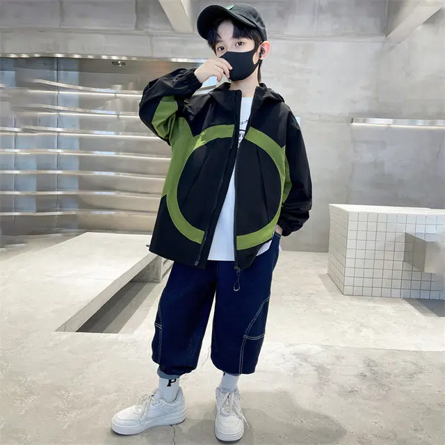 棉致 翻领舒适柔软轻盈夹克外套 青少年
