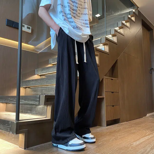 木林森 冰丝凉感通用高街阔腿时尚潮流设计感宽松直筒简约褶皱嘻哈街头日常户外通勤个性痞帅百搭休闲裤 男女同款
